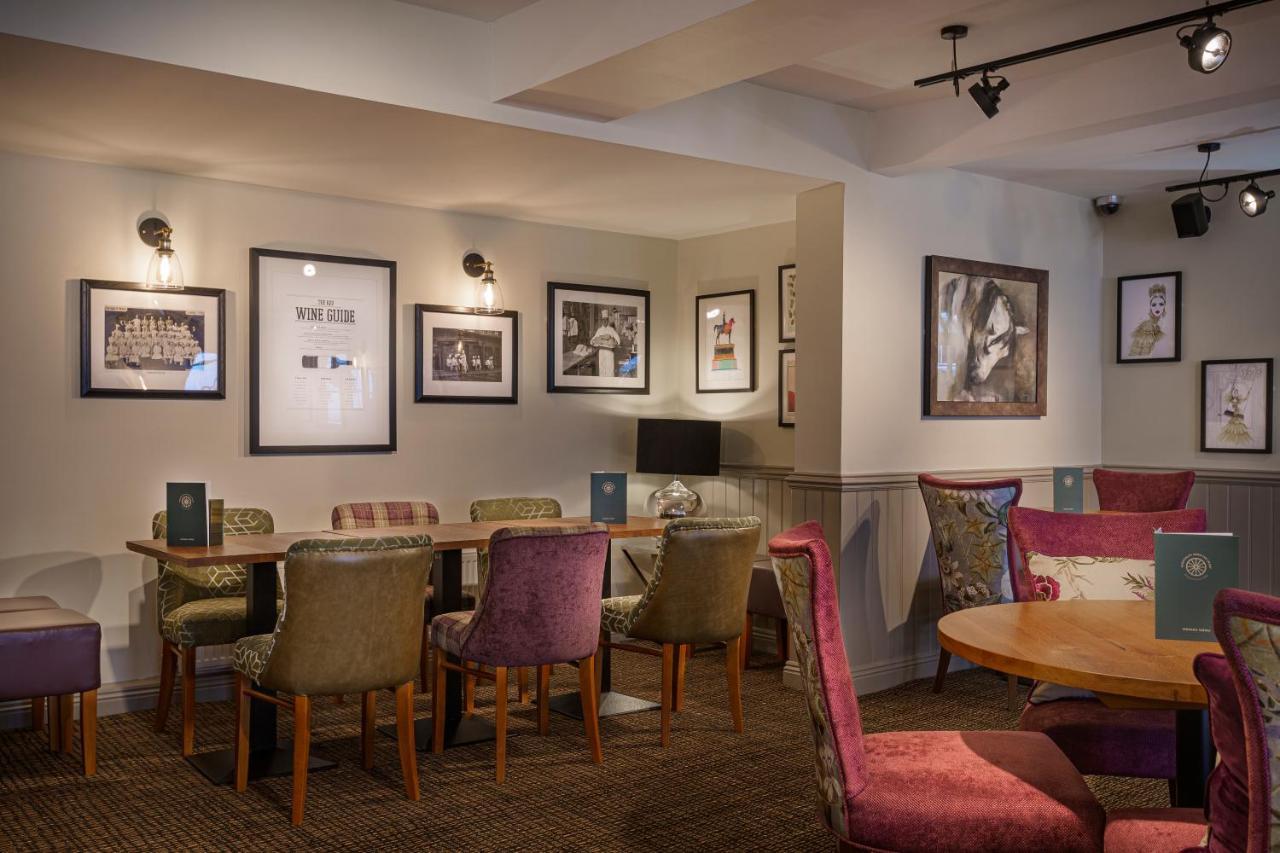 The White Horse Hotel, Romsey, Hampshire المظهر الخارجي الصورة
