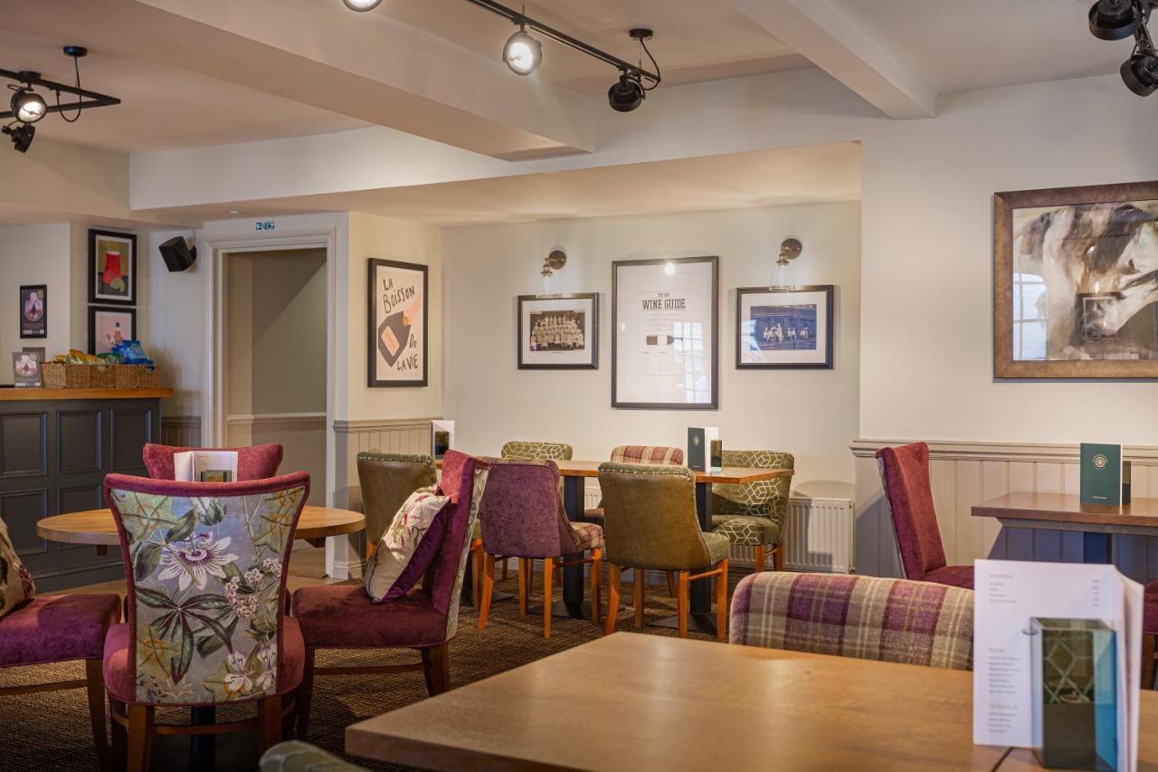 The White Horse Hotel, Romsey, Hampshire المظهر الخارجي الصورة