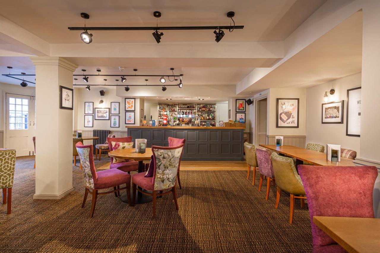 The White Horse Hotel, Romsey, Hampshire المظهر الخارجي الصورة