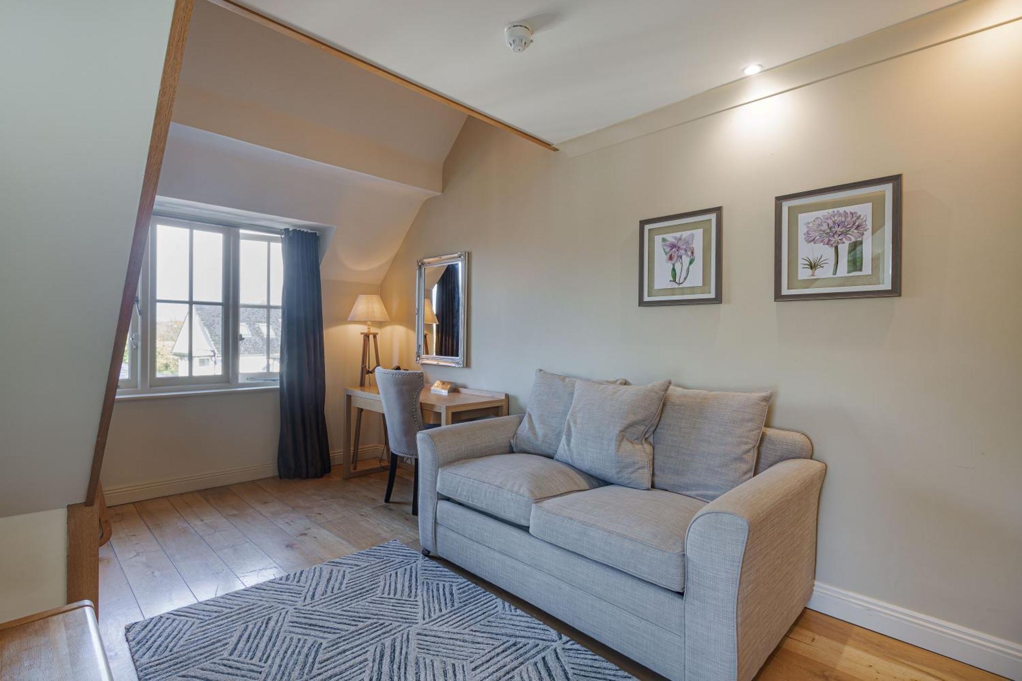 The White Horse Hotel, Romsey, Hampshire المظهر الخارجي الصورة