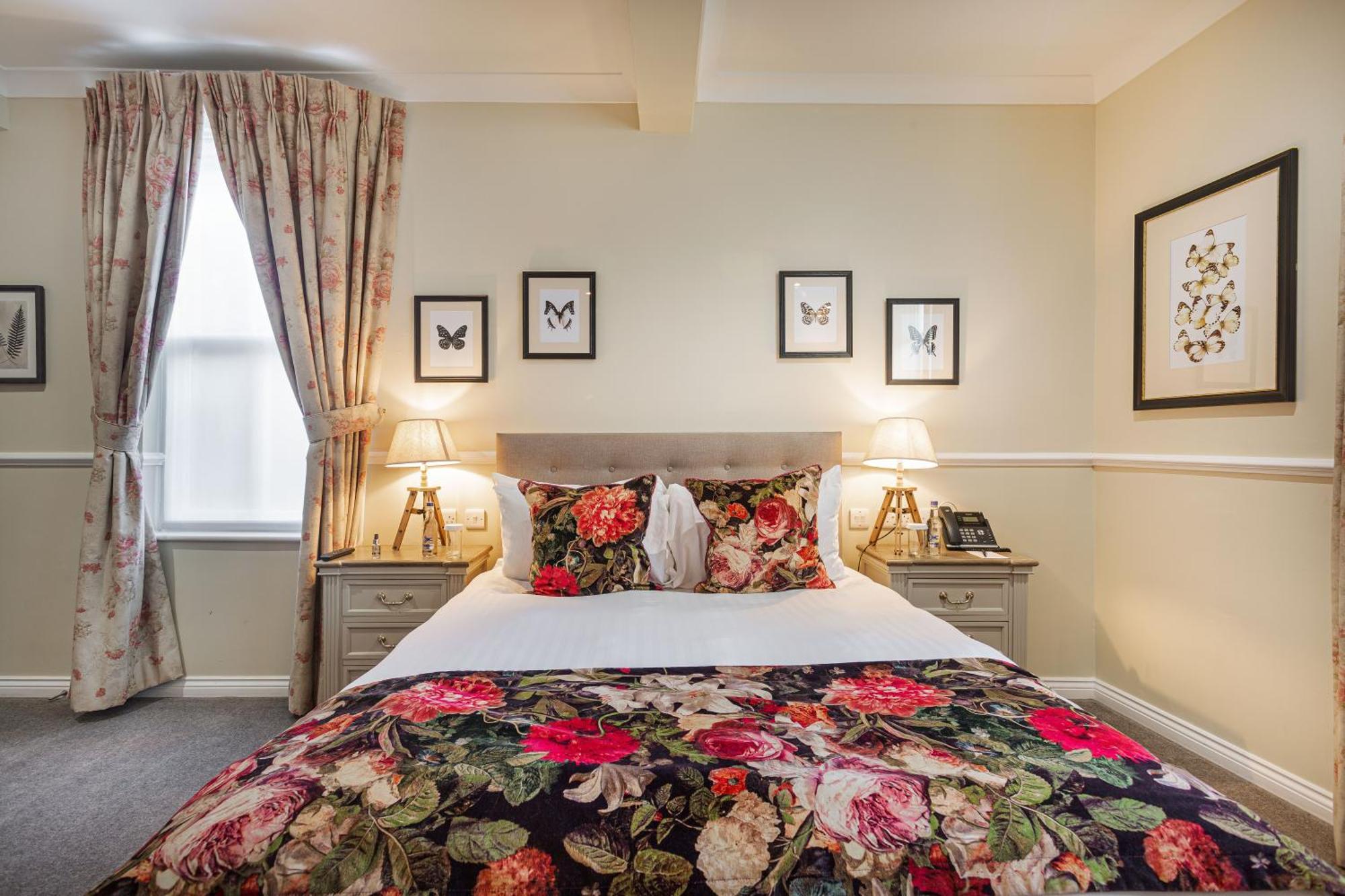 The White Horse Hotel, Romsey, Hampshire المظهر الخارجي الصورة
