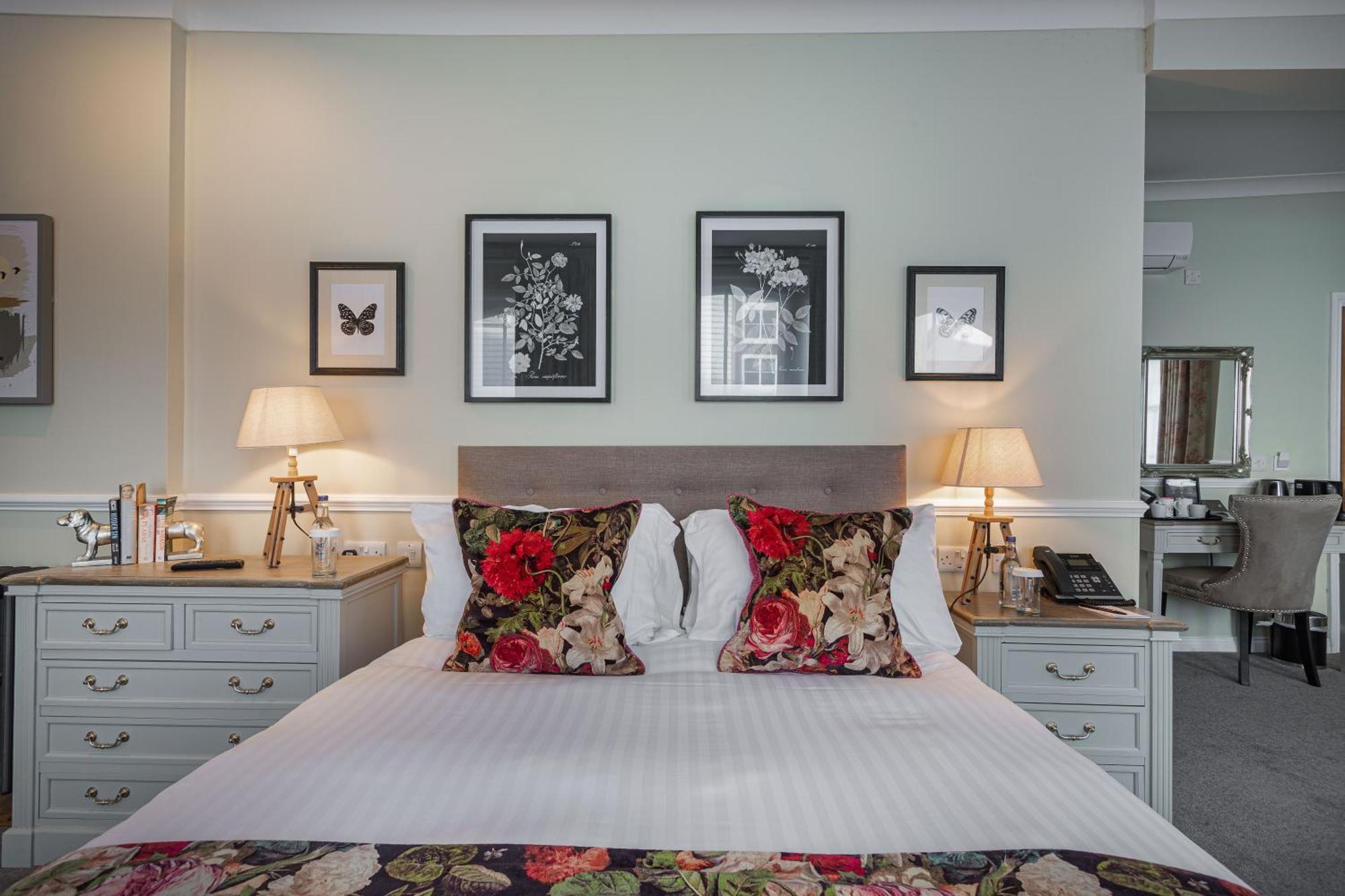 The White Horse Hotel, Romsey, Hampshire المظهر الخارجي الصورة