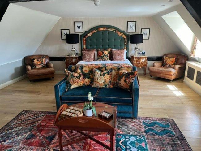 The White Horse Hotel, Romsey, Hampshire المظهر الخارجي الصورة
