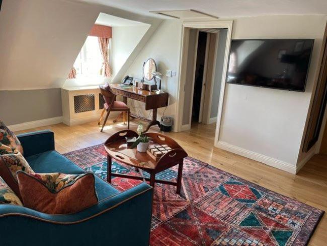 The White Horse Hotel, Romsey, Hampshire المظهر الخارجي الصورة