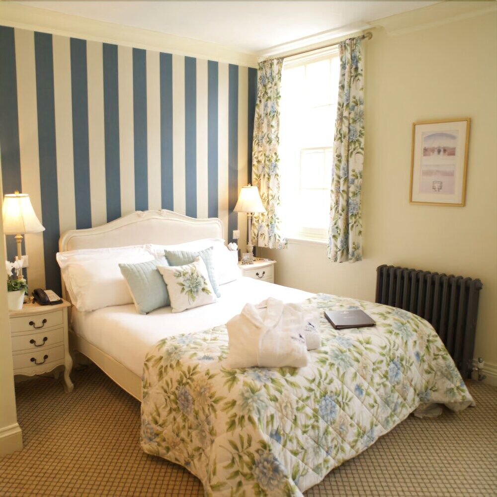 The White Horse Hotel, Romsey, Hampshire المظهر الخارجي الصورة